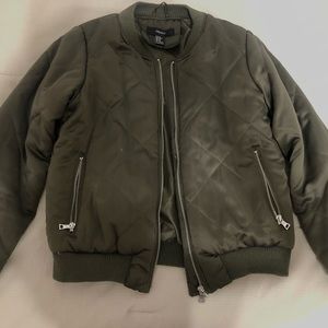 forever 21, US XL, army green puffer jacket, great condition